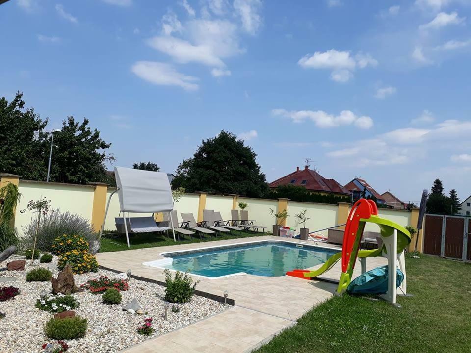 Apartmany Na Kolonade Lednice Extérieur photo
